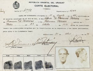 Obra: Carta de ciudadana expedida por la Corte electoral de Alfredo De Simone  - Alfredo De Simone