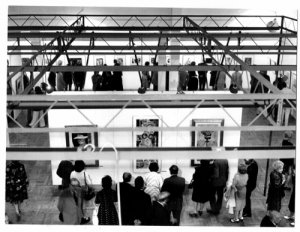 Obra: Fotograf�a de la Sala 2 del Museo Nacional de Artes Visuales, MNAV. -  Desconocido