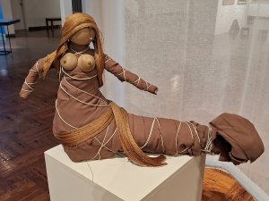 Obra: Sirena con gesto generoso y demasiado confiada - Cecilia Brugnini